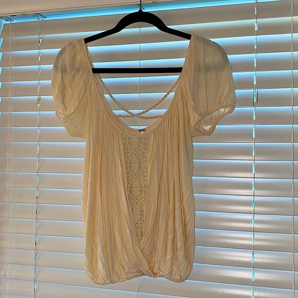 NEVER WORN FREE PEOPLE TEE - Picture 1 of 4